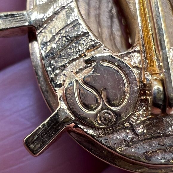 Signed SJ St John Vintage Designer Ladybug BEETLE BROOCH Bug Crystal Rhinestone - Picture 9 of 9